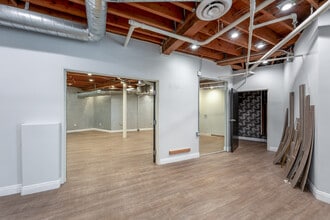 7301 Girard Ave, La Jolla, CA à louer Photo intérieure- Image 2 de 3