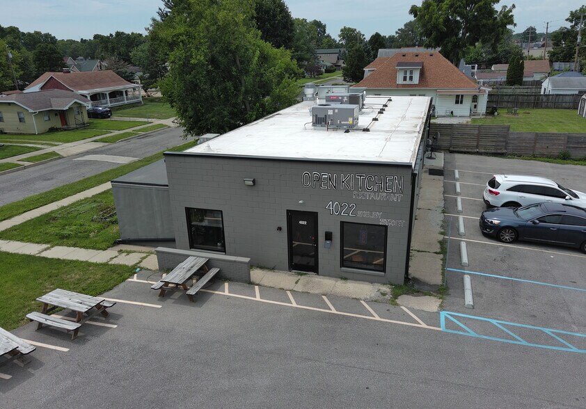 4022 Shelby St, Indianapolis, IN à vendre - Photo du bâtiment - Image 2 de 6