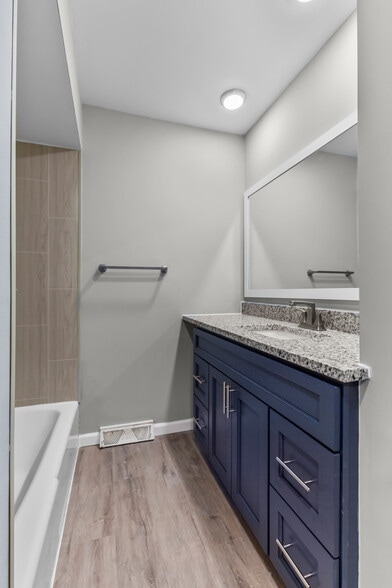 8503 Gulf Dr, Saint Louis, MO for sale - Building Photo - Image 3 of 12