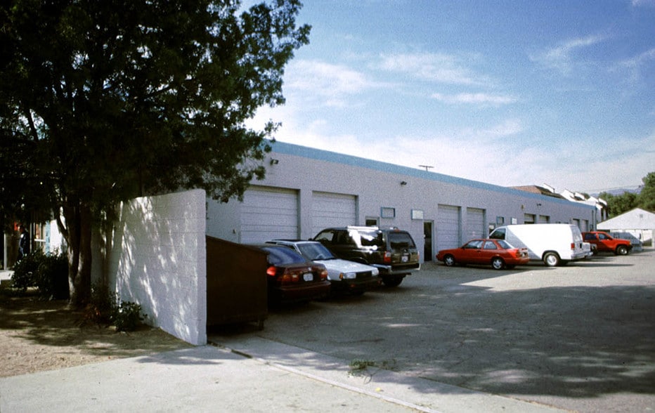 445 W Garfield Ave, Glendale, CA for lease - Building Photo - Image 2 of 8