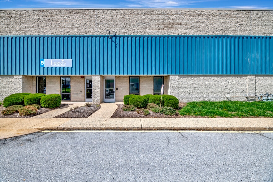 201 Ruthar Dr, Newark, DE for lease - Building Photo - Image 2 of 29