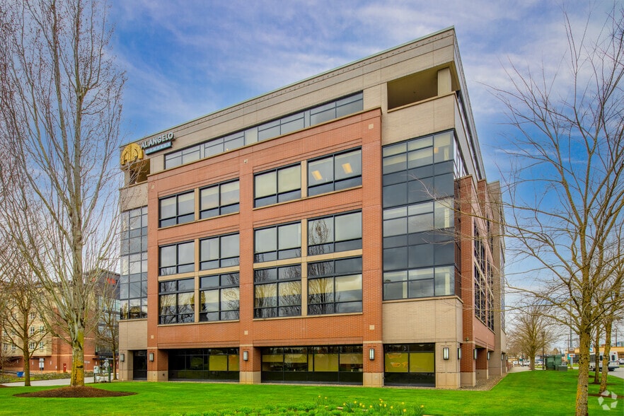 400 E Mill Plain Blvd, Vancouver, WA for lease - Primary Photo - Image 2 of 7