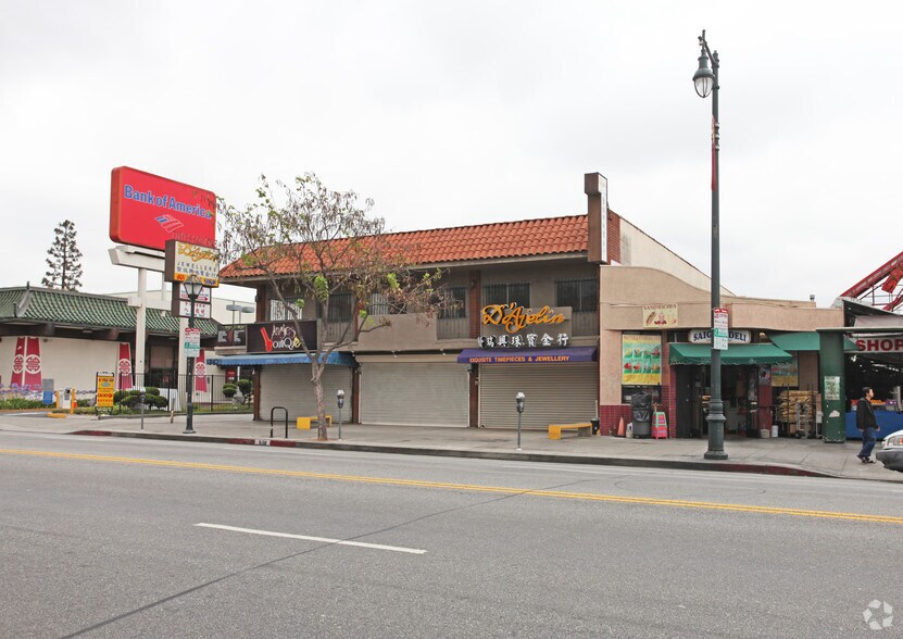 836-840 N Broadway St, Los Angeles, CA à louer - Photo du bâtiment - Image 2 de 5