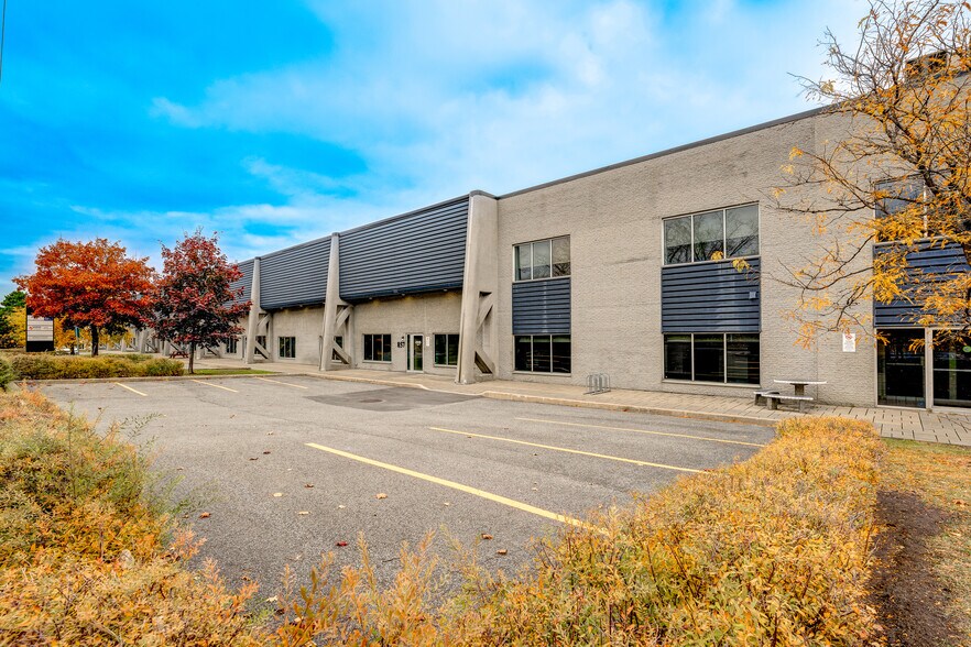 839-859 Jean-Paul-Vincent, Longueuil, QC for sale - Building Photo - Image 1 of 1