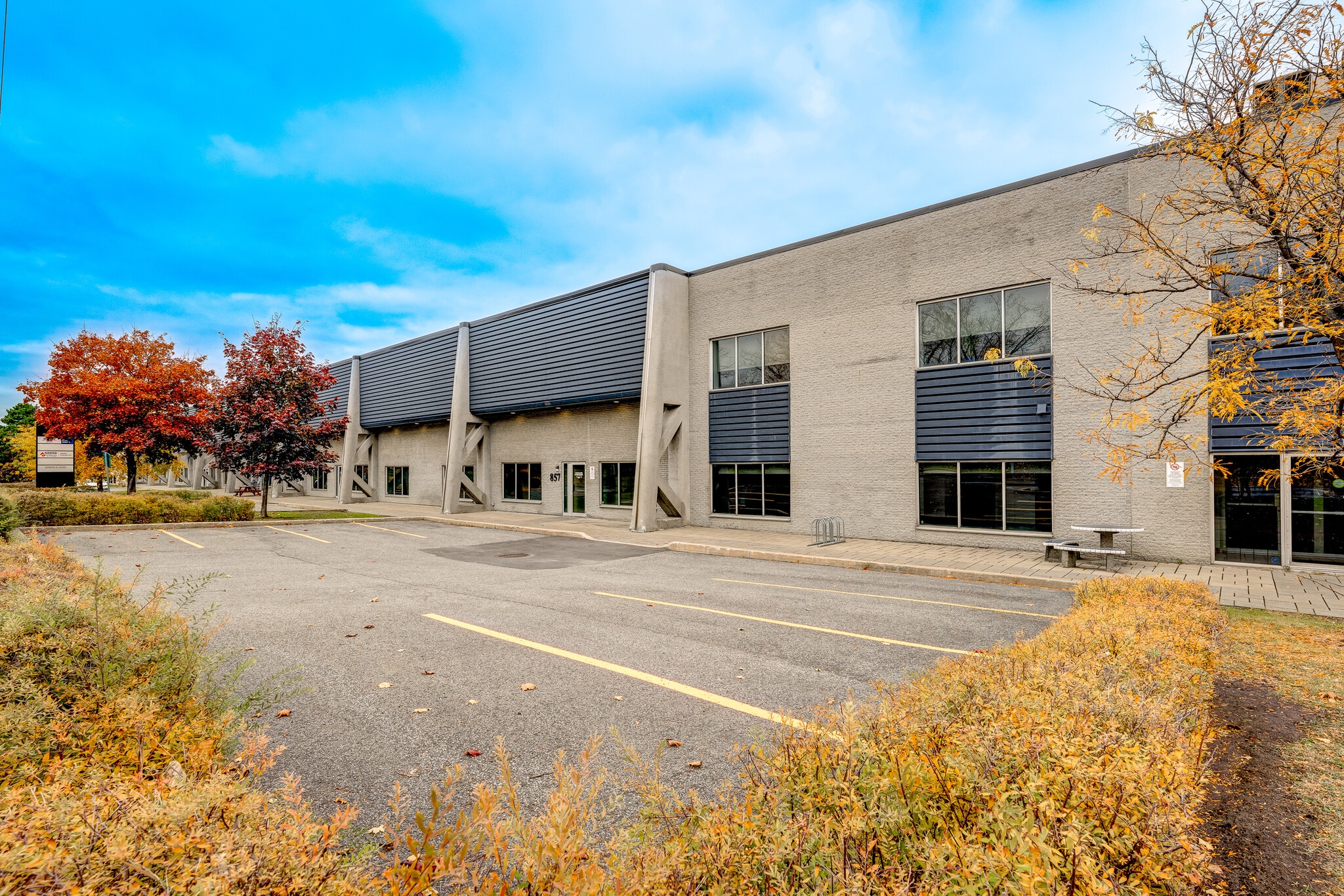 839-859 Jean-Paul-Vincent, Longueuil, QC for lease Primary Photo- Image 1 of 7