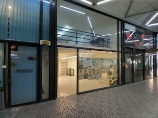 Plus de détails pour Multi-résidentiel à vendre