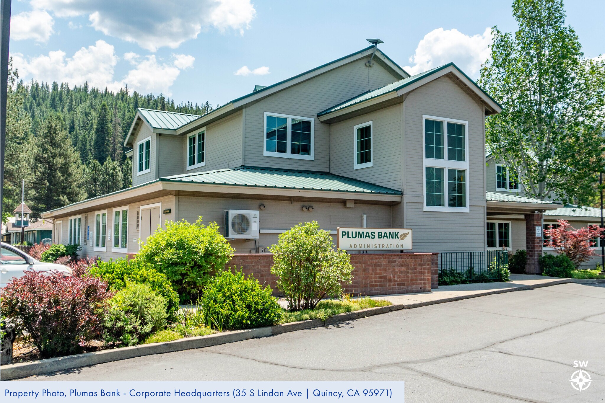 Plumas Bank Portfolio portefeuille de 2 propriétés à vendre sur LoopNet.ca Photo principale- Image 1 de 3