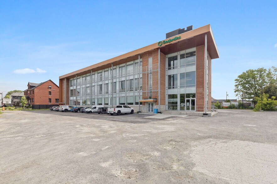 15 Boul Gréber, Gatineau, QC à vendre - Photo du bâtiment - Image 2 de 24
