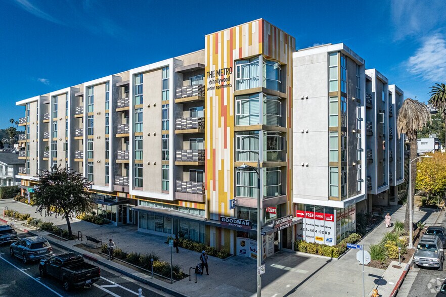 5555-5557 Hollywood Blvd, Los Angeles, CA à louer - Photo du bâtiment - Image 3 de 9