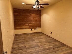 1427-1435 N Highway 67, Cedar Hill, TX for lease Interior Photo- Image 2 of 4