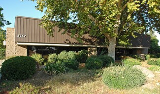 Plus de détails pour 3747 E Shields Ave, Fresno, CA - Bureau à louer