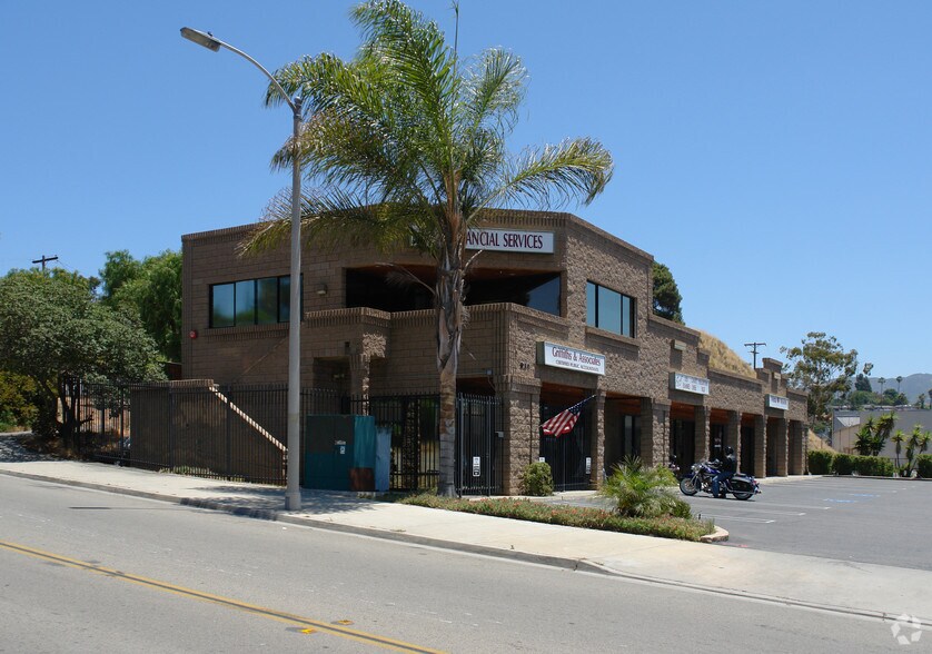 931 Anza Ave, Vista, CA à louer - Photo du bâtiment - Image 1 de 2