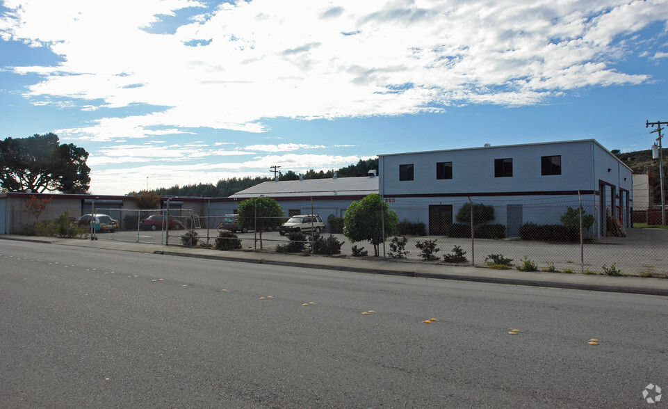 860 Airport St, Moss Beach, CA for sale - Primary Photo - Image 1 of 1