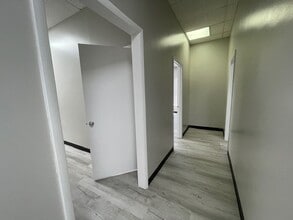 503 N Orlando Ave, Cocoa Beach, FL for lease Building Photo- Image 2 of 4