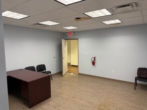 66 S Miller Rd, Fairlawn, OH for lease Interior Photo- Image 2 of 6