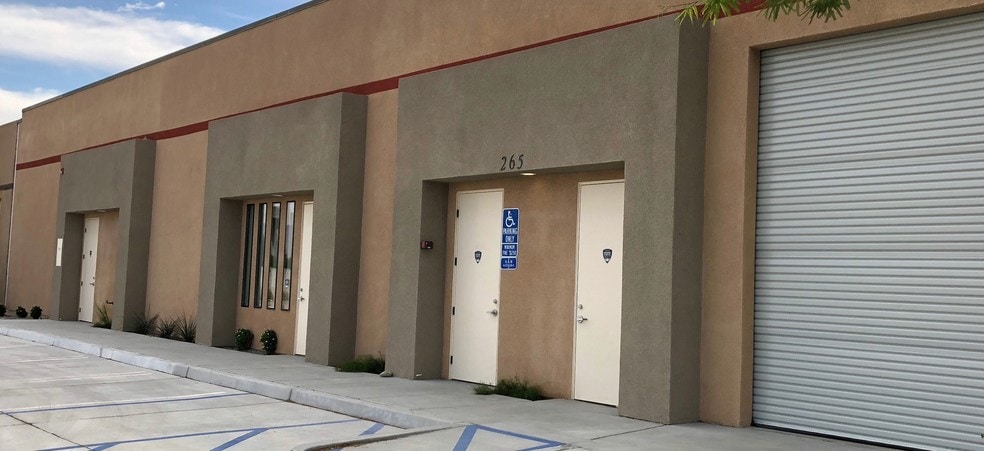 265 W Radio Rd, Palm Springs, CA for sale - Building Photo - Image 2 of 3