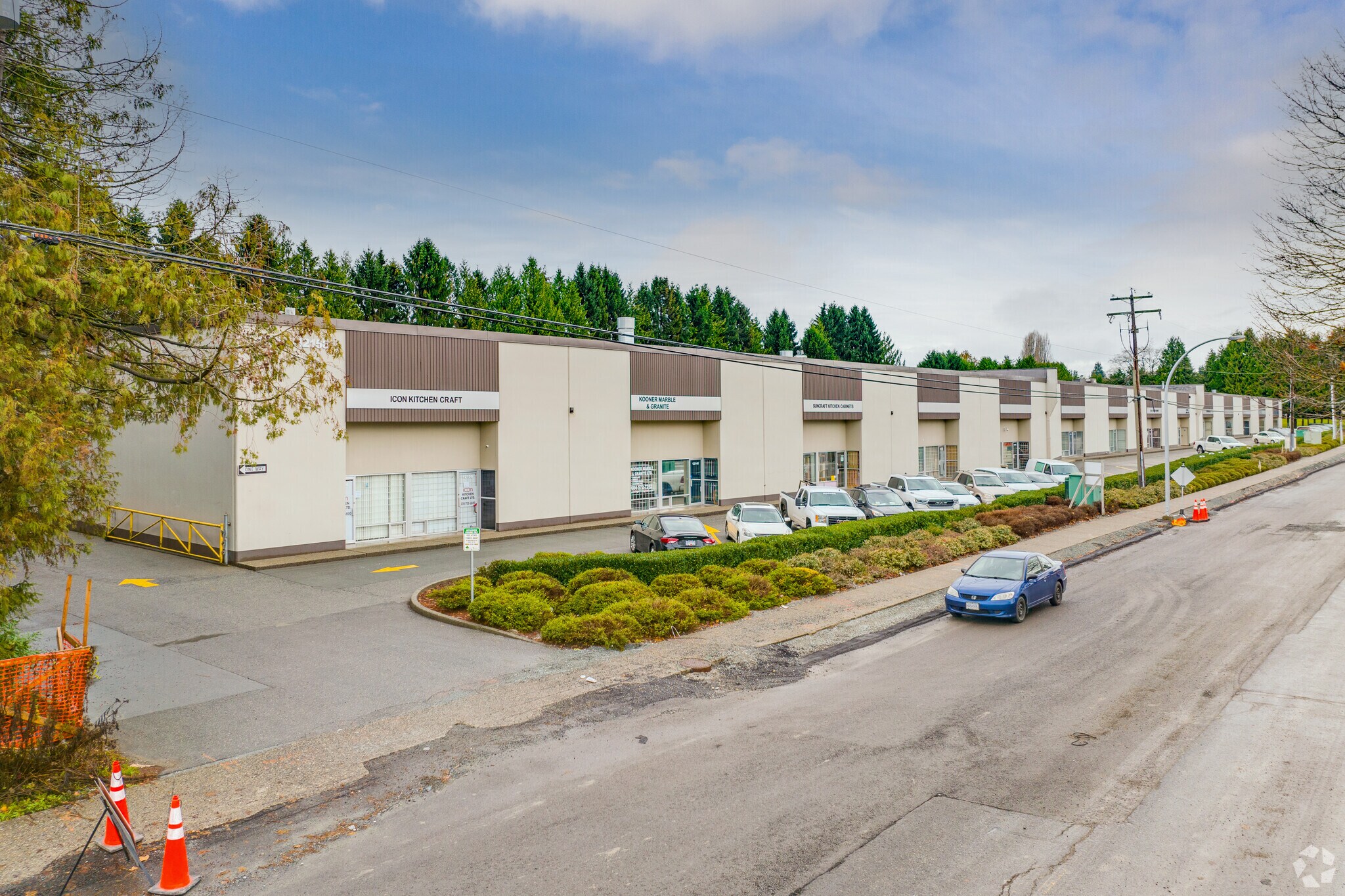 12050-12158 86th Ave, Surrey, BC à vendre Photo principale- Image 1 de 1