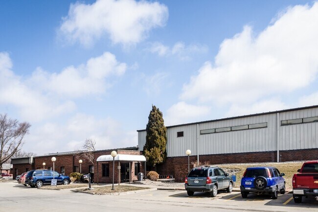 More details for 110 Sergeant Square Dr, Sergeant Bluff, IA - Industrial for Lease