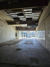 3885-3977 Cochran St, Simi Valley, CA for lease Interior Photo- Image 1 of 3