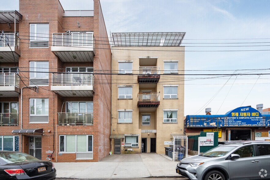 32-16 137th St, Flushing, NY for lease - Primary Photo - Image 1 of 5