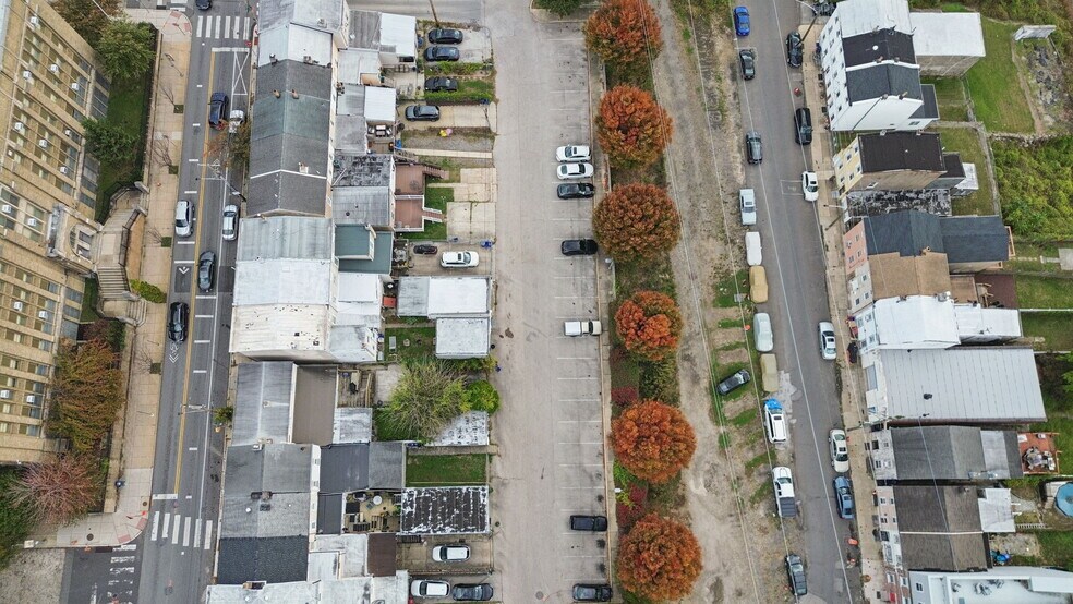 Manayaunk Portfolio portefeuille de 2 propriétés à vendre sur LoopNet.ca - Photo du bâtiment - Image 2 de 79