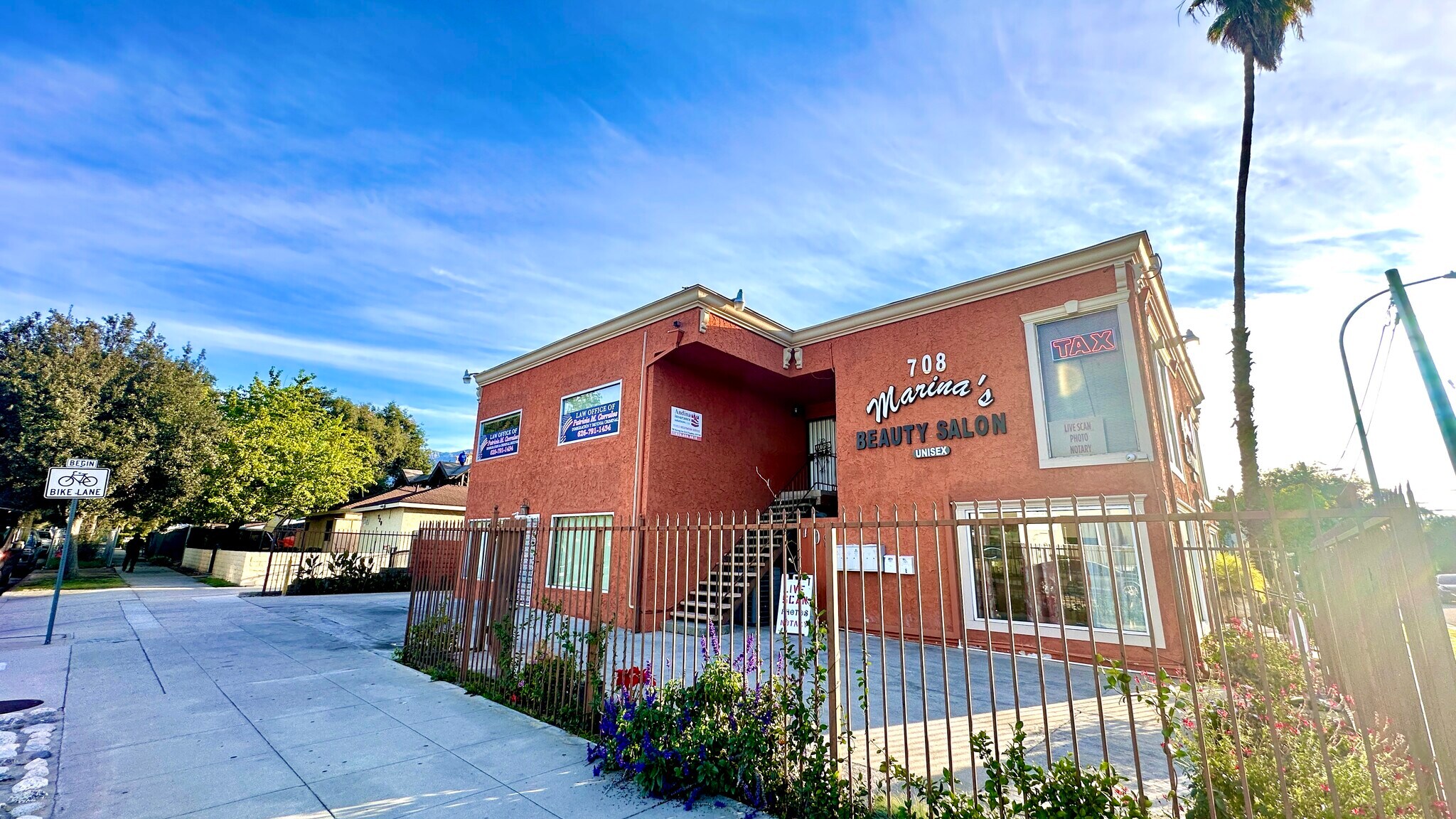 708 N Marengo Ave, Pasadena, CA à vendre Photo du bâtiment- Image 1 de 18