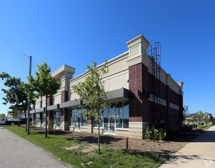 374 Mountainview Rd S, Halton Hills, ON à louer - Photo du bâtiment - Image 2 de 3