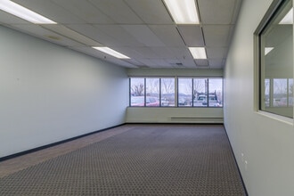 128 Bingham Rd, Asheville, NC à louer Photo intérieure- Image 1 de 7