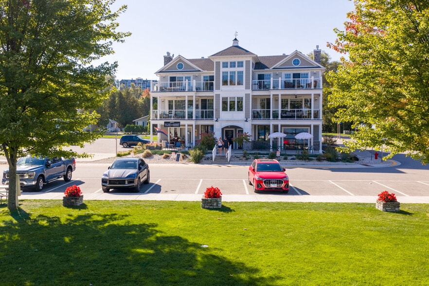 2363 Mill Rd, Sister Bay, WI à vendre - Photo du bâtiment - Image 1 de 29