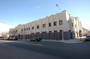 Warehouse/Flex/Loft Offered with 222 44th St - Warehouse