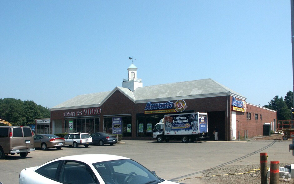 460-480 Elm St, West Haven, CT à louer - Photo du bâtiment - Image 3 de 8