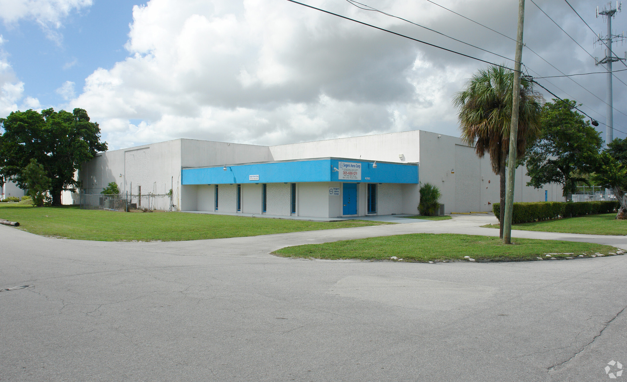 4705 NW 132nd St, Miami, FL for lease Building Photo- Image 1 of 13