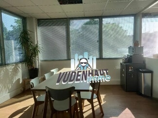 Plus de détails pour Bureau à louer