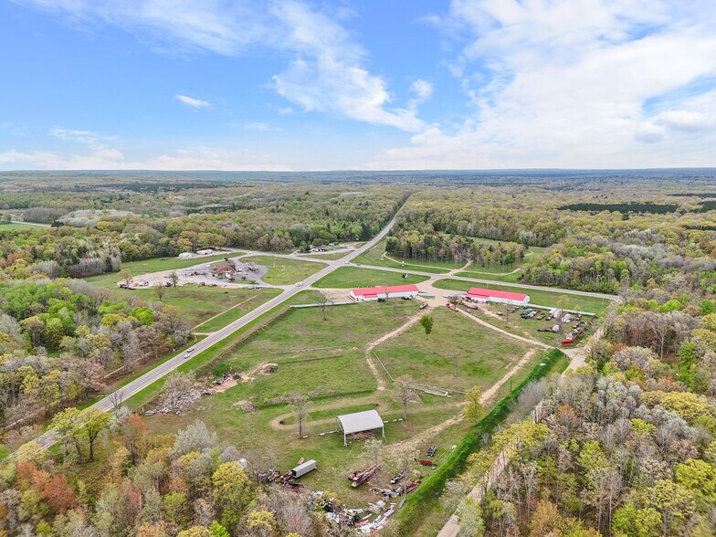 7892 M 37, Wellston, MI à vendre - Photo du bâtiment - Image 3 de 17