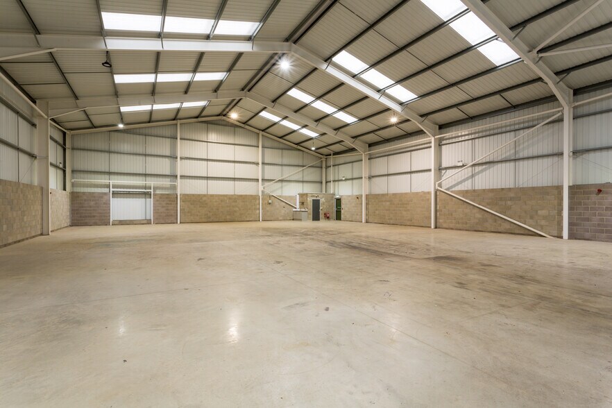 Plews Way, Northallerton for lease - Interior Photo - Image 2 of 10