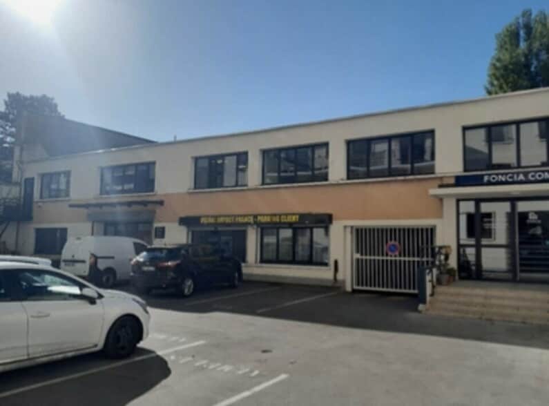 74 Boulevard De Reuilly, Paris for lease - Building Photo - Image 2 of 8