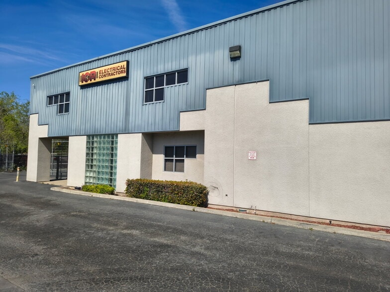 351 Sunset Dr, Antioch, CA for lease - Building Photo - Image 2 of 6
