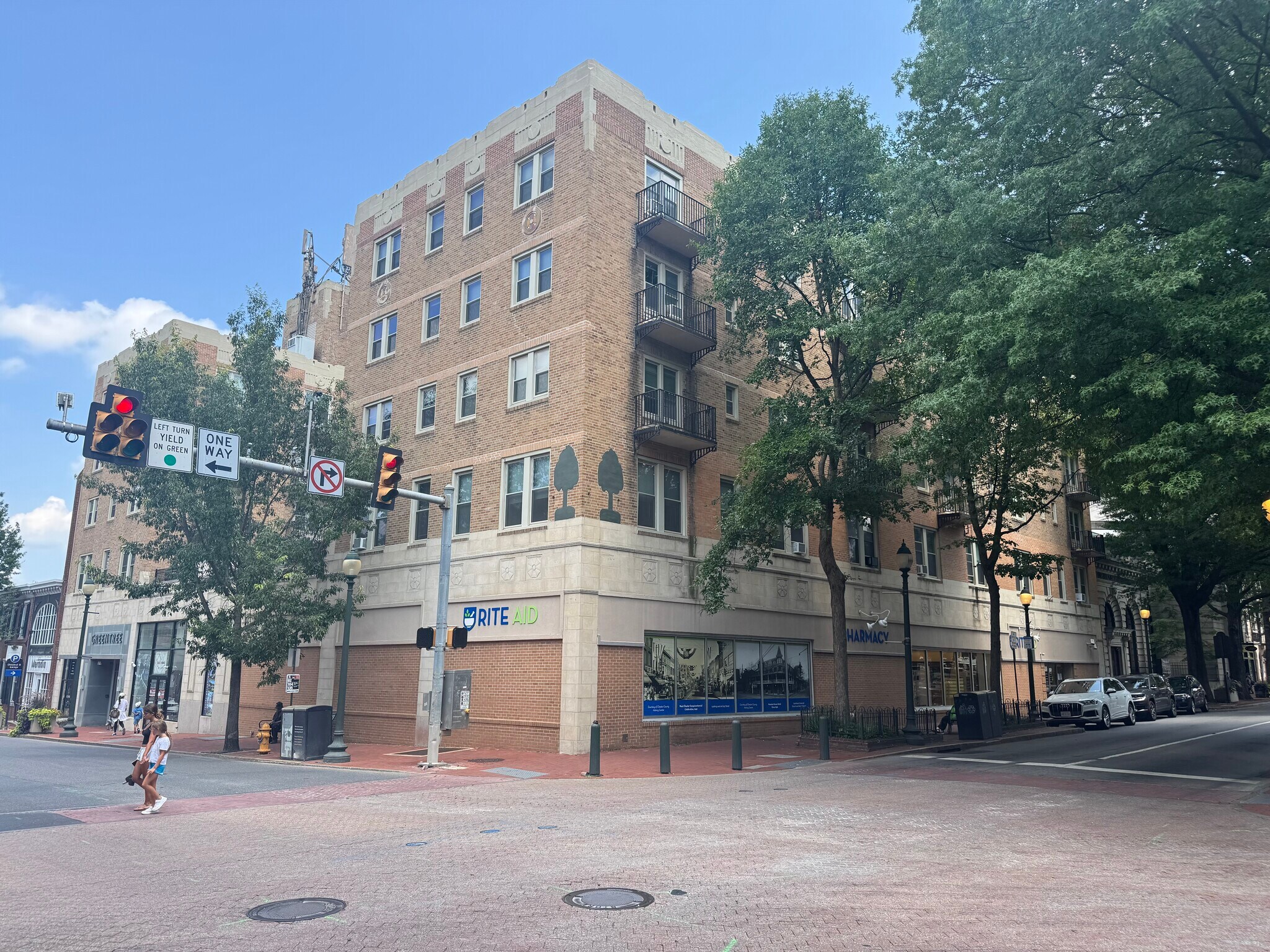 135 E Gay St, West Chester, PA à louer Photo du bâtiment- Image 1 de 2