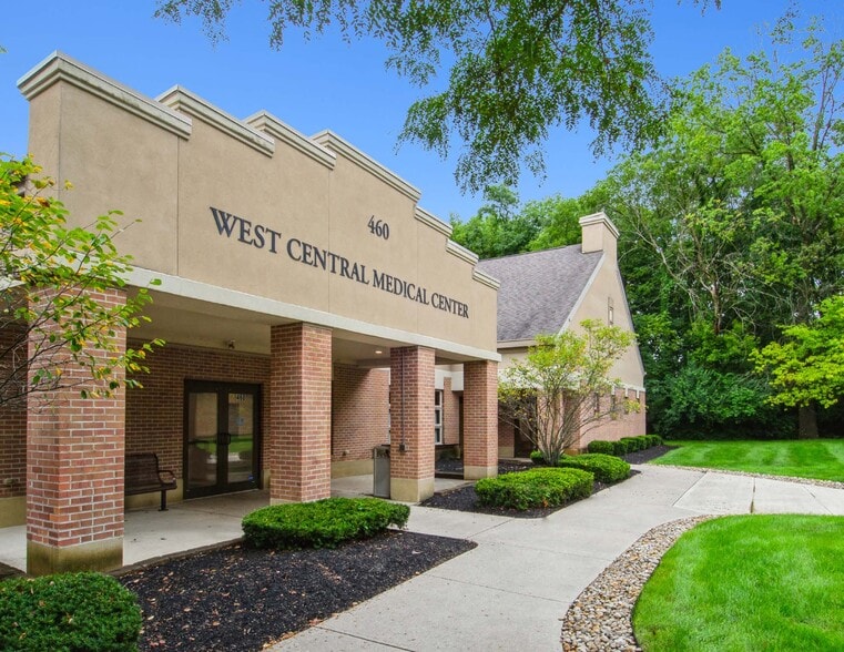 West Central Medical Center portfolio of 2 properties for sale on LoopNet.ca - Building Photo - Image 3 of 7
