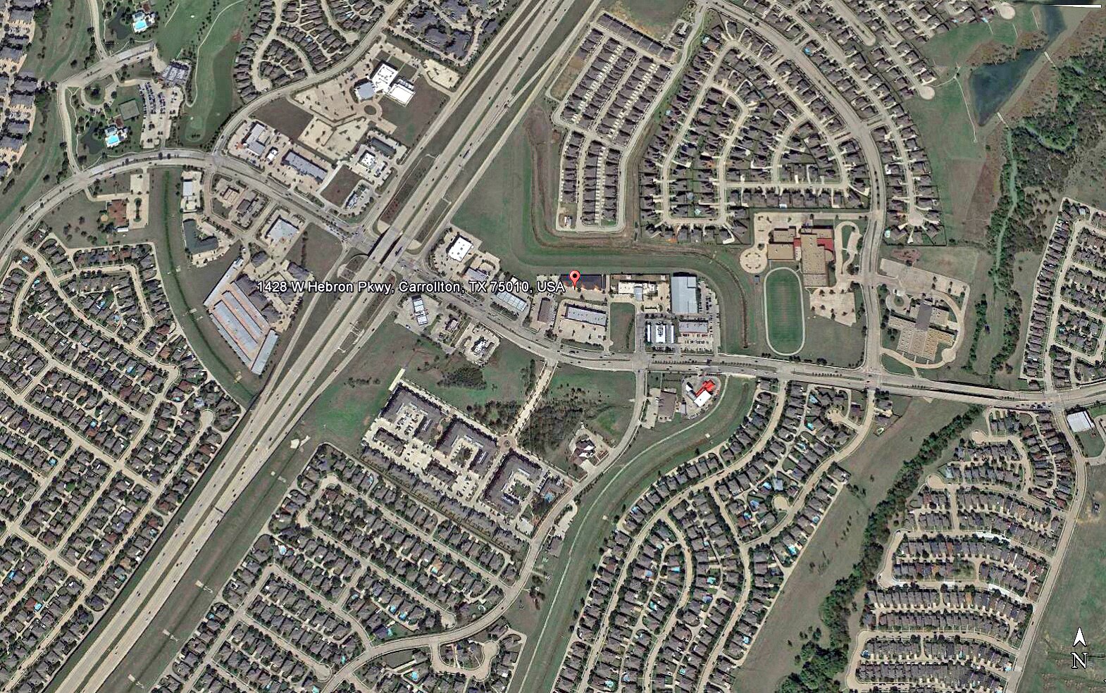 1428 W Hebron Pky, Carrollton, TX à louer Photo du bâtiment- Image 1 de 12