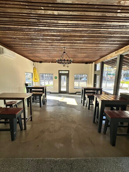 217 W Gray St, Houston, TX à louer - Photo intérieure - Image 3 de 11