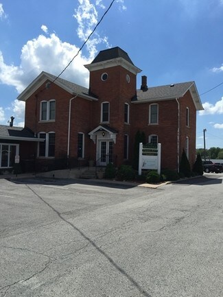 Plus de détails pour 213 S Court St, Crown Point, IN - Bureau à louer