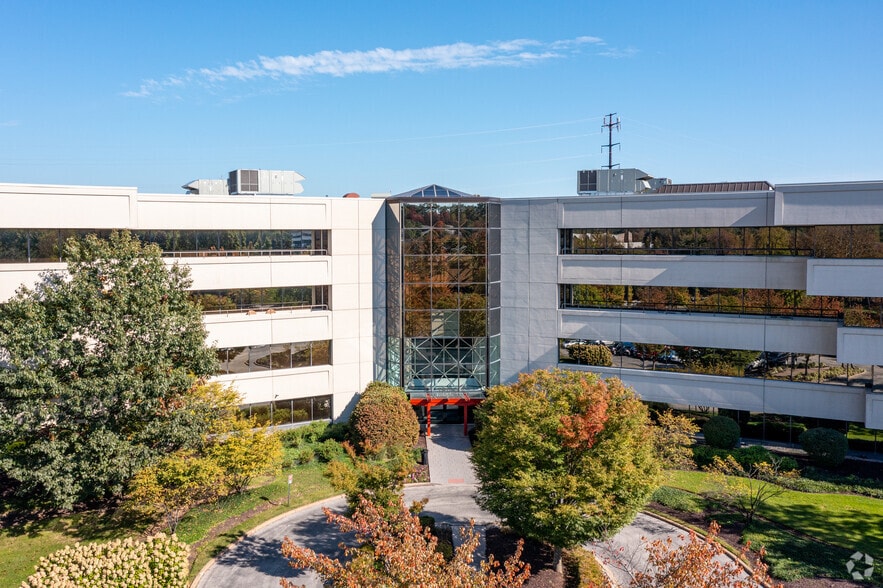 2200 Renaissance Blvd, King Of Prussia, PA for lease - Building Photo - Image 2 of 8