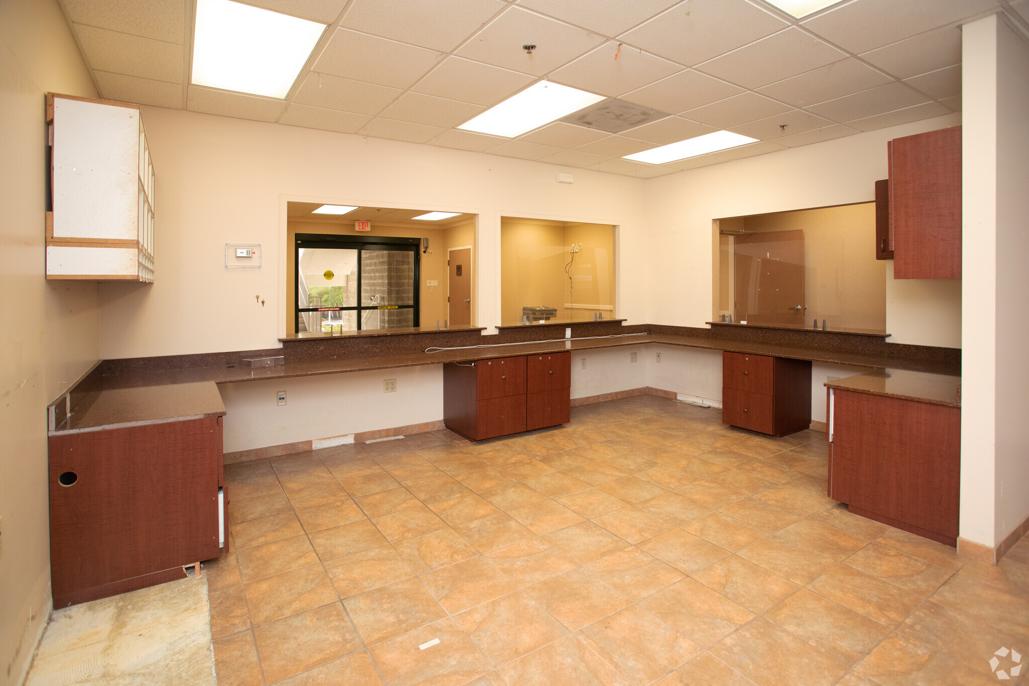 4555 Emerson Pky, Jacksonville, FL for lease Interior Photo- Image 1 of 9