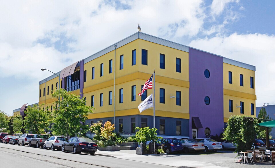 2320 Blanding Ave, Alameda, CA à louer - Photo du bâtiment - Image 1 de 4