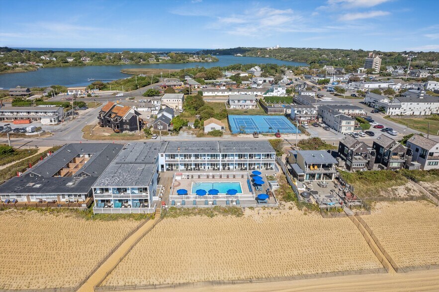 84 S Emerson Ave, Montauk, NY à vendre - Aérien - Image 3 de 43
