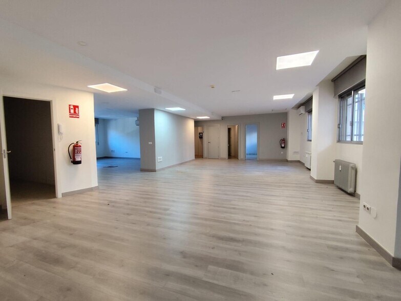 Immeuble residentiel dans Cáceres, Cáceres à vendre - Photo intérieure - Image 2 de 5