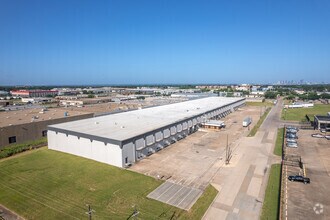 8330 Endicott Ln, Dallas, TX - AÉRIEN Vue de la carte