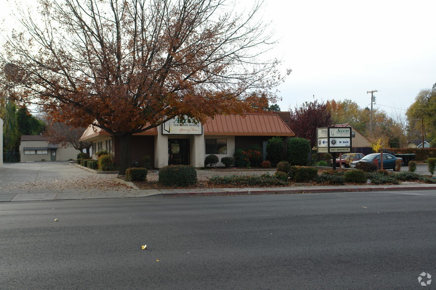 1051 Mangrove Ave, Chico, CA à louer - Photo principale - Image 1 de 18