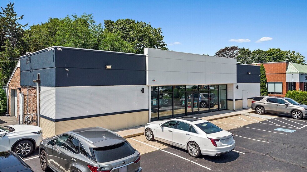 190-194 Quincy Ave, Braintree, MA à louer - Photo du bâtiment - Image 2 de 4